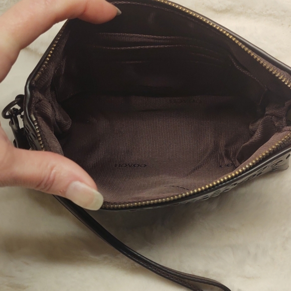 SOLD!! COACH Large Wristlet Clutch RARE Kylie Mini Studs F52402 - NWT - Picture 8 of 14